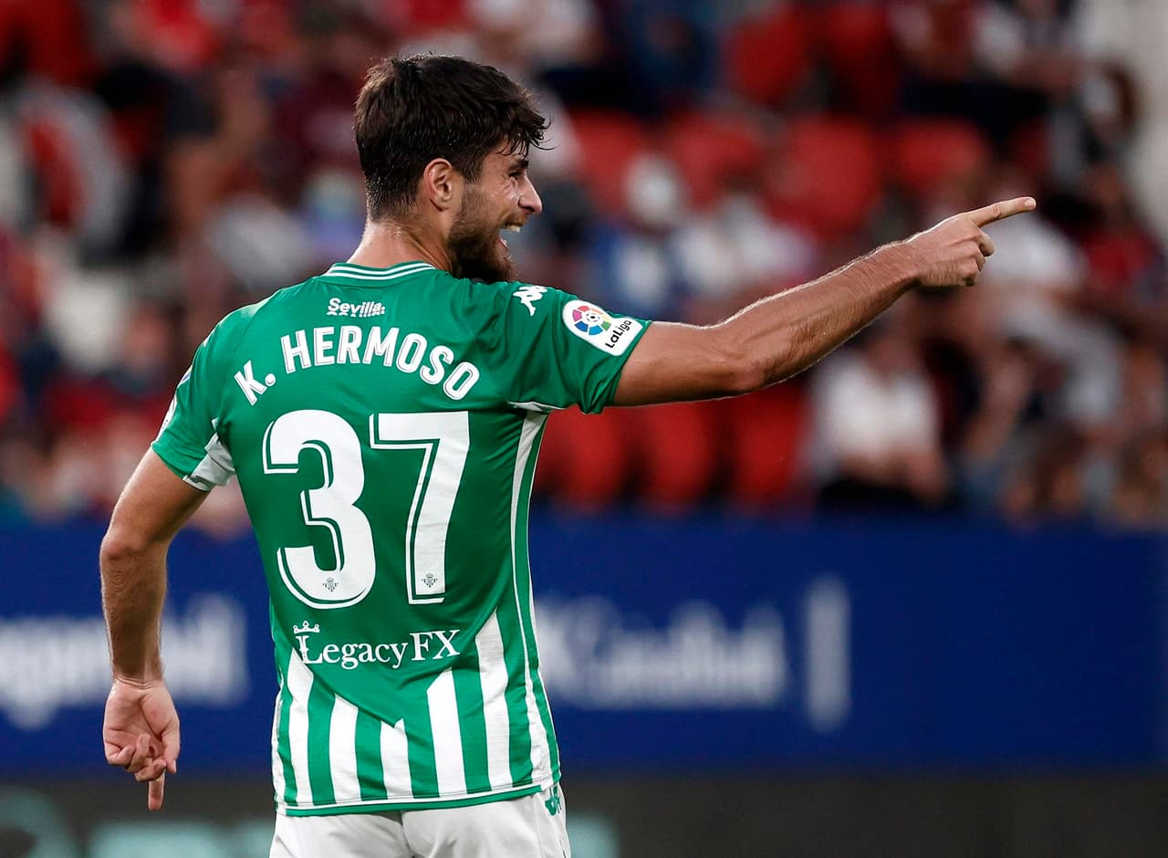 Real Betis se impone al Osasuna 3-1 con goles de Kike Hermoso (21'), Juanmi Jiménez (80') y Willian José (90+3'), mientras durante la Jornada 6 en La Liga, logrando subir a la octava posición de la tabla. El mexicano Andrés Guardado fue titular durante el partido.