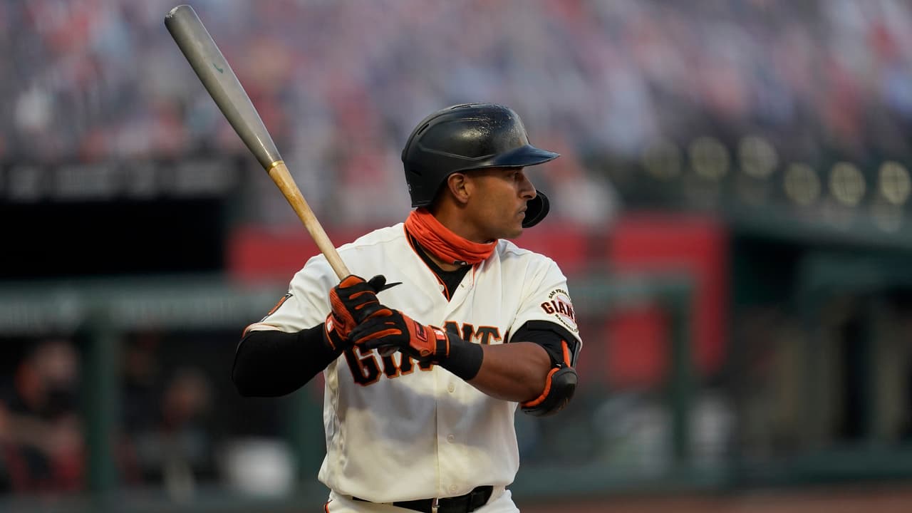 4. Donovan Solano - San Francisco Giants, .363.