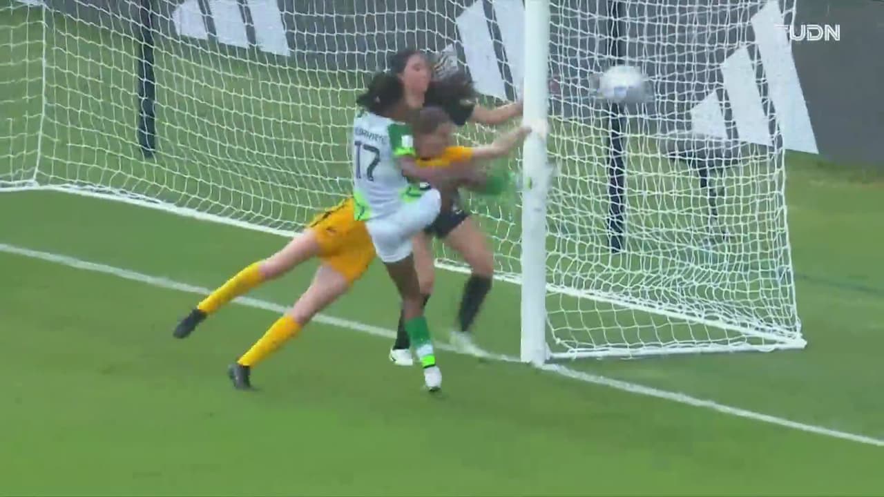 ¡Se reivindica! Danieli salva a Nueva Zelanda del segundo gol