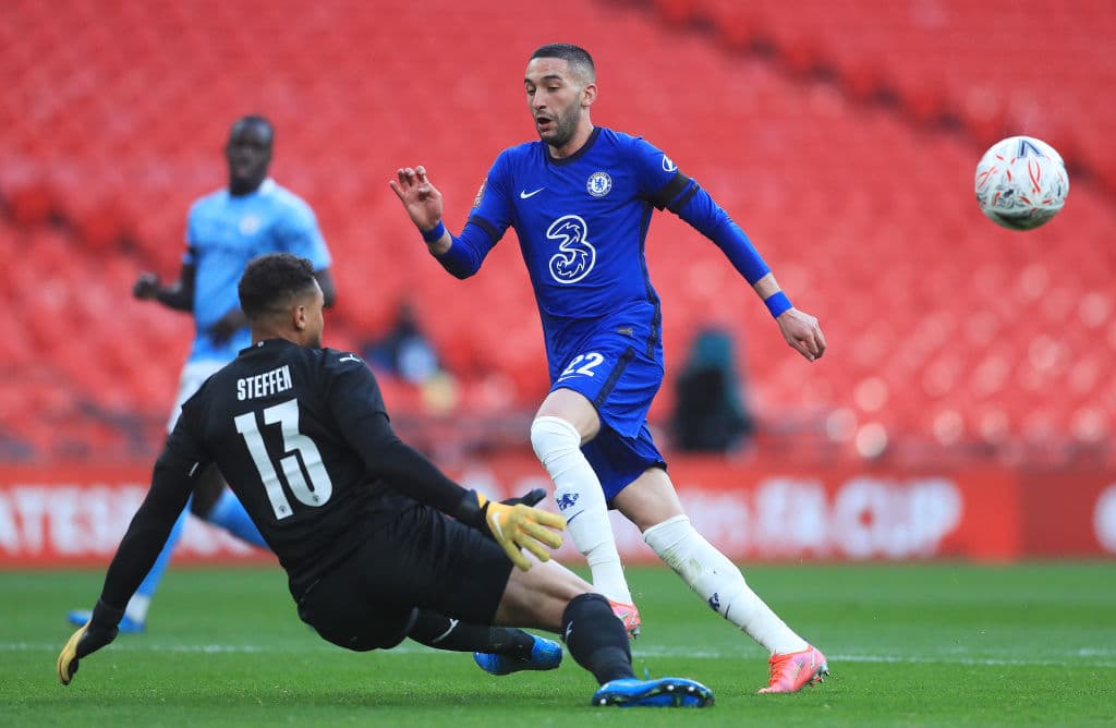 Con anotación de Hakim Ziyech al minuto 55, Chelse vence 1-0 al Manchester City y esperan rival para la final de la FA Cup.