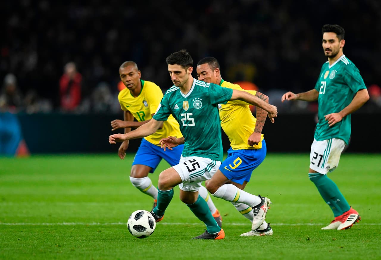 Alemania comenzó el segundo tiempo con los mismos jugadores con la idea de emparejar el marcador.