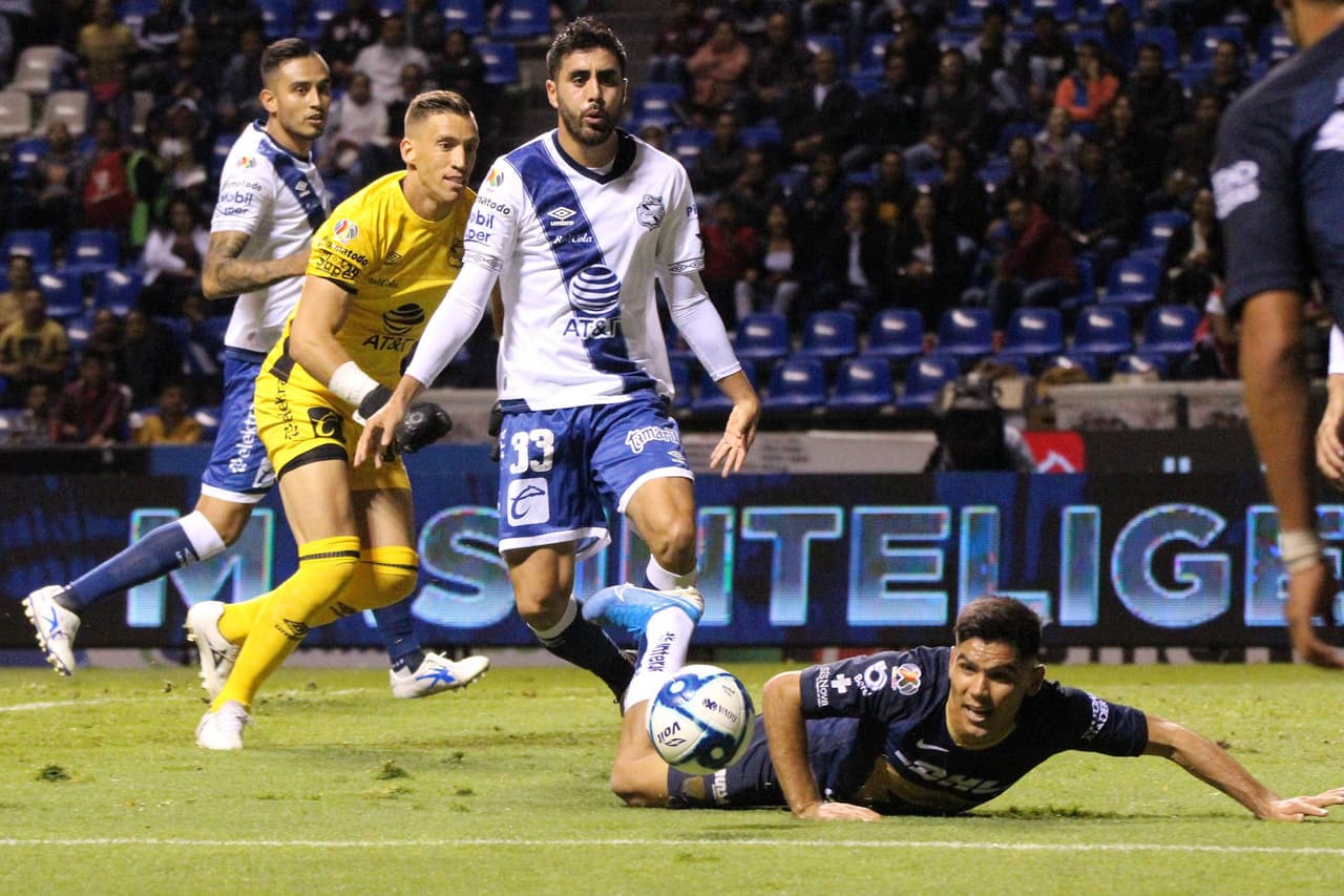 El Puebla se adelantó al minuto 60 con gol de Jorge Zarate, Pumas logró el tanto del empate al minuto 85 tras un gran disparo de Juan Iturbe.