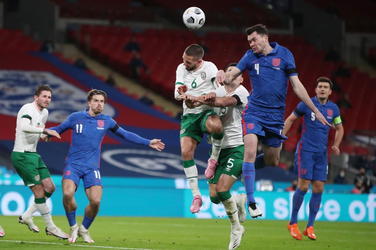 En duelo de preparación a la quinta fecha de la Nations League, el cuadro inglés goleó en Wembley. | Maguire (18’) abrió el marcador, Sancho (31’) hizo el segundo y Calvert-Lewin (56’) selló la goleada. Inglaterra se medirá a Bélgica e Irlanda se enfrentará a Gales en la J5 de la justa europea.