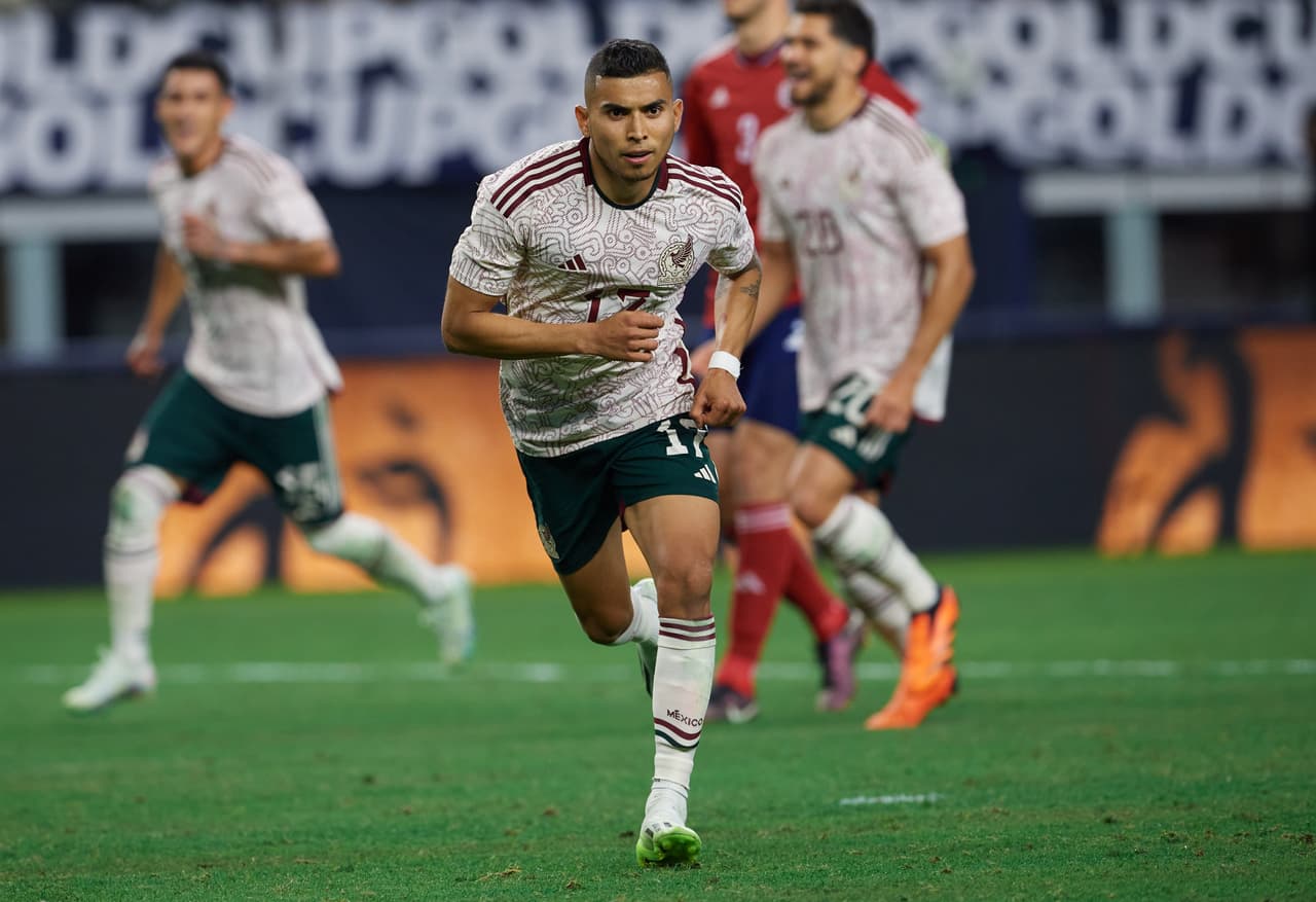 Orbelín Pineda de México dentro del once ideal de Cuartos de Final de la Copa Oro 2023.