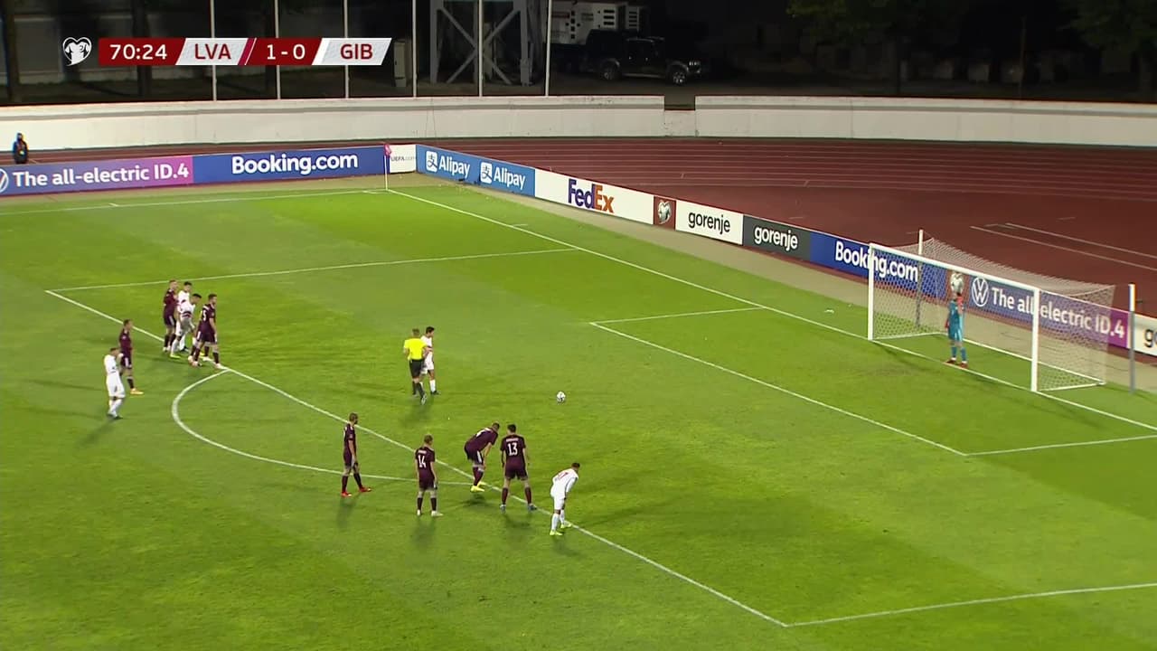 ¡GOL!  anota para Gibraltar. Andre Tjay De Barr