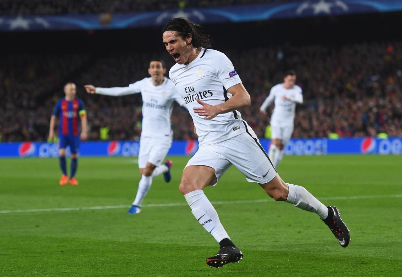 La segunda playera del PSG en la campaña 2016-2017. 
<a href="https://www.univisiondeportesfanshop.com/storeitems?ss=psg" target="_blank">(Conoce detalles de la actual playera del PSG).</a>