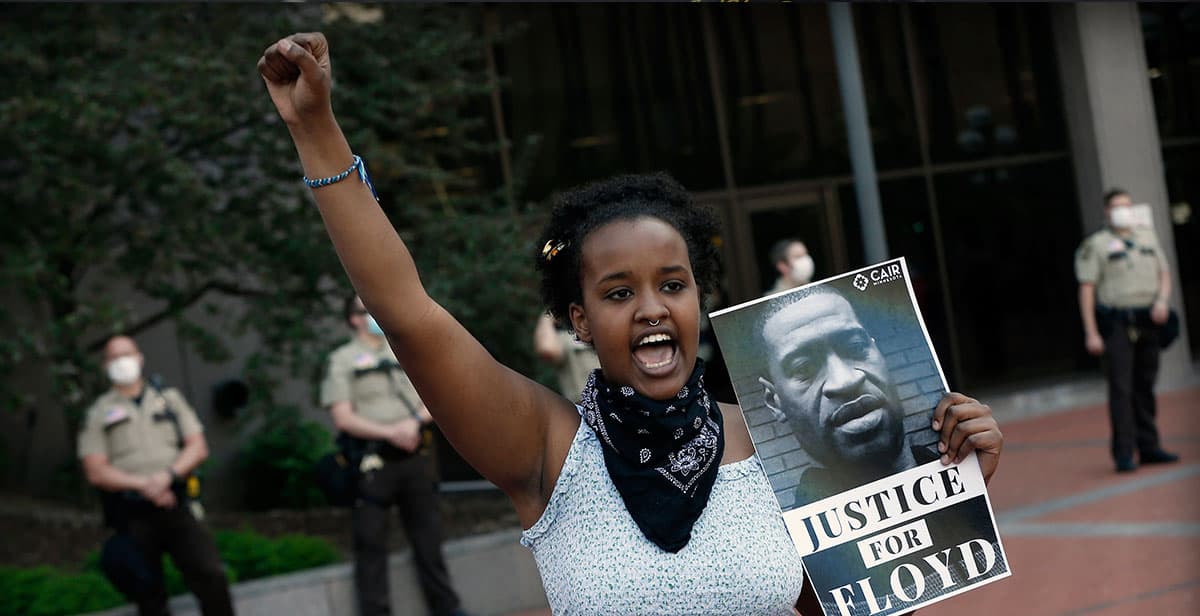 Crean fondo para cubrir los gastos funerarios de George Floyd