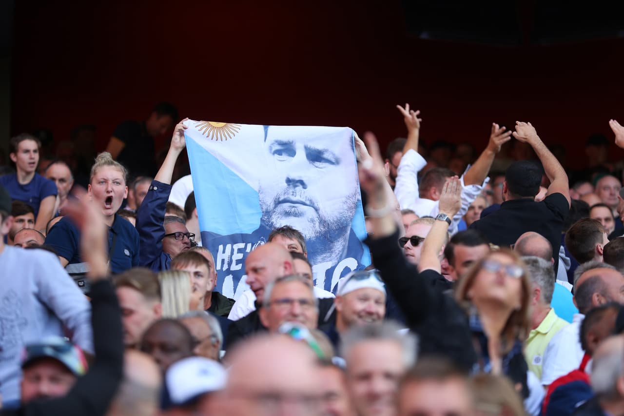 Fans of Tottenham Hotspur.