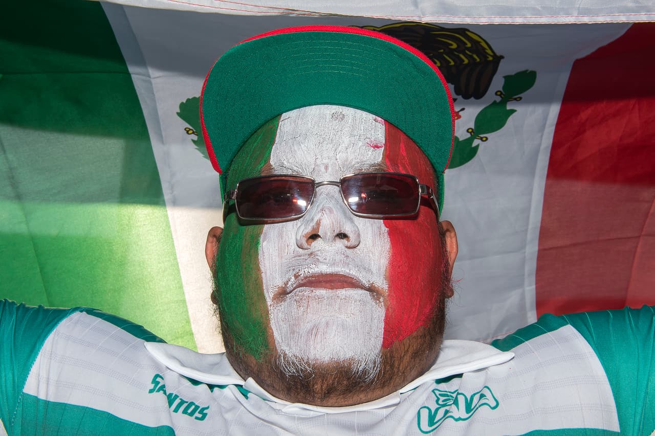 Aficionados argentinos y mexicanos se dieron cita en Dallas para el enfrentamiento de sus equipos