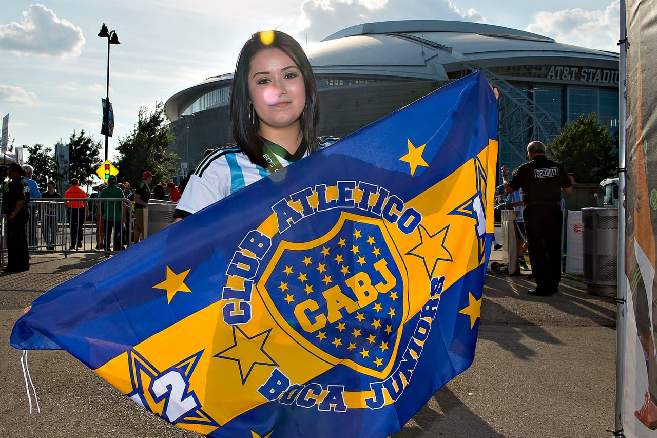 Aficionados argentinos y mexicanos se dieron cita en Dallas para el enfrentamiento de sus equipos