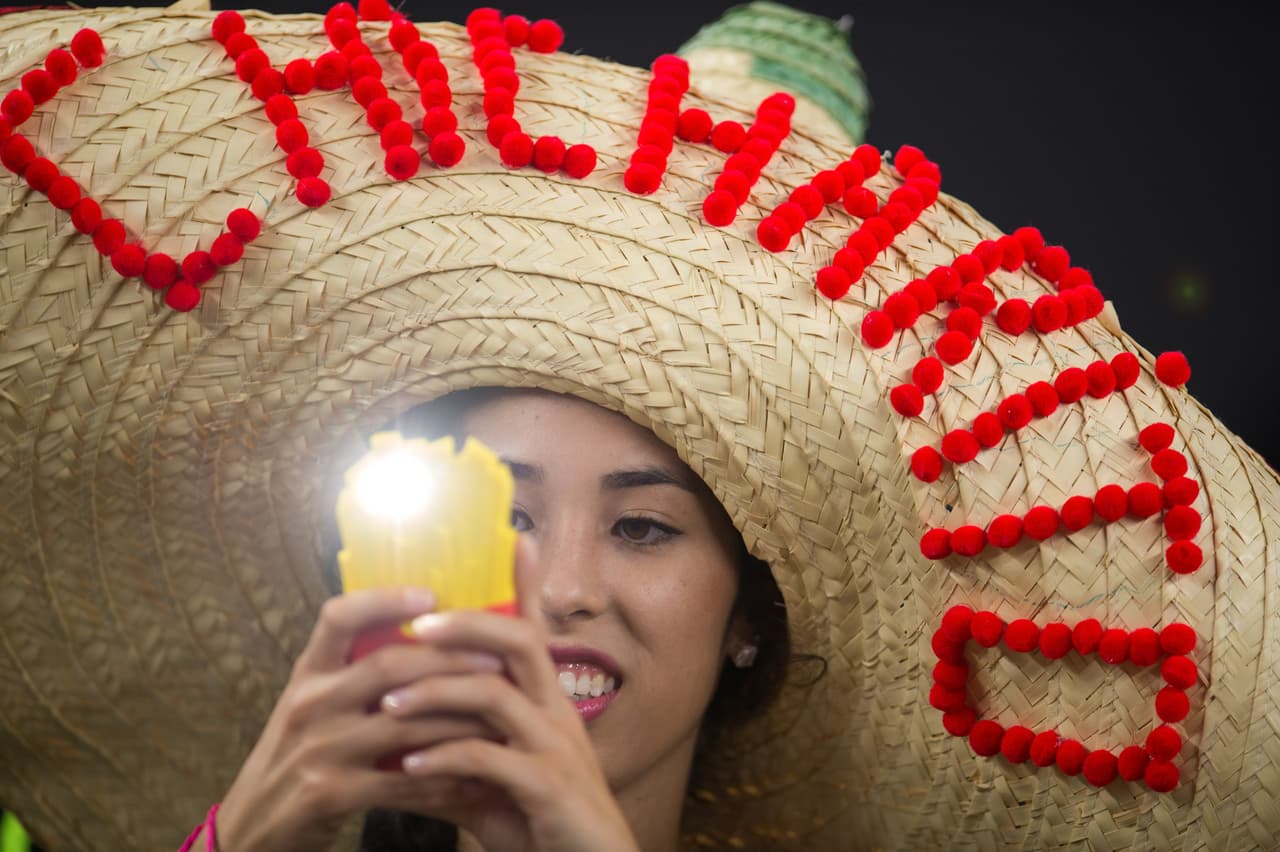 Aficionados argentinos y mexicanos se dieron cita en Dallas para el enfrentamiento de sus equipos