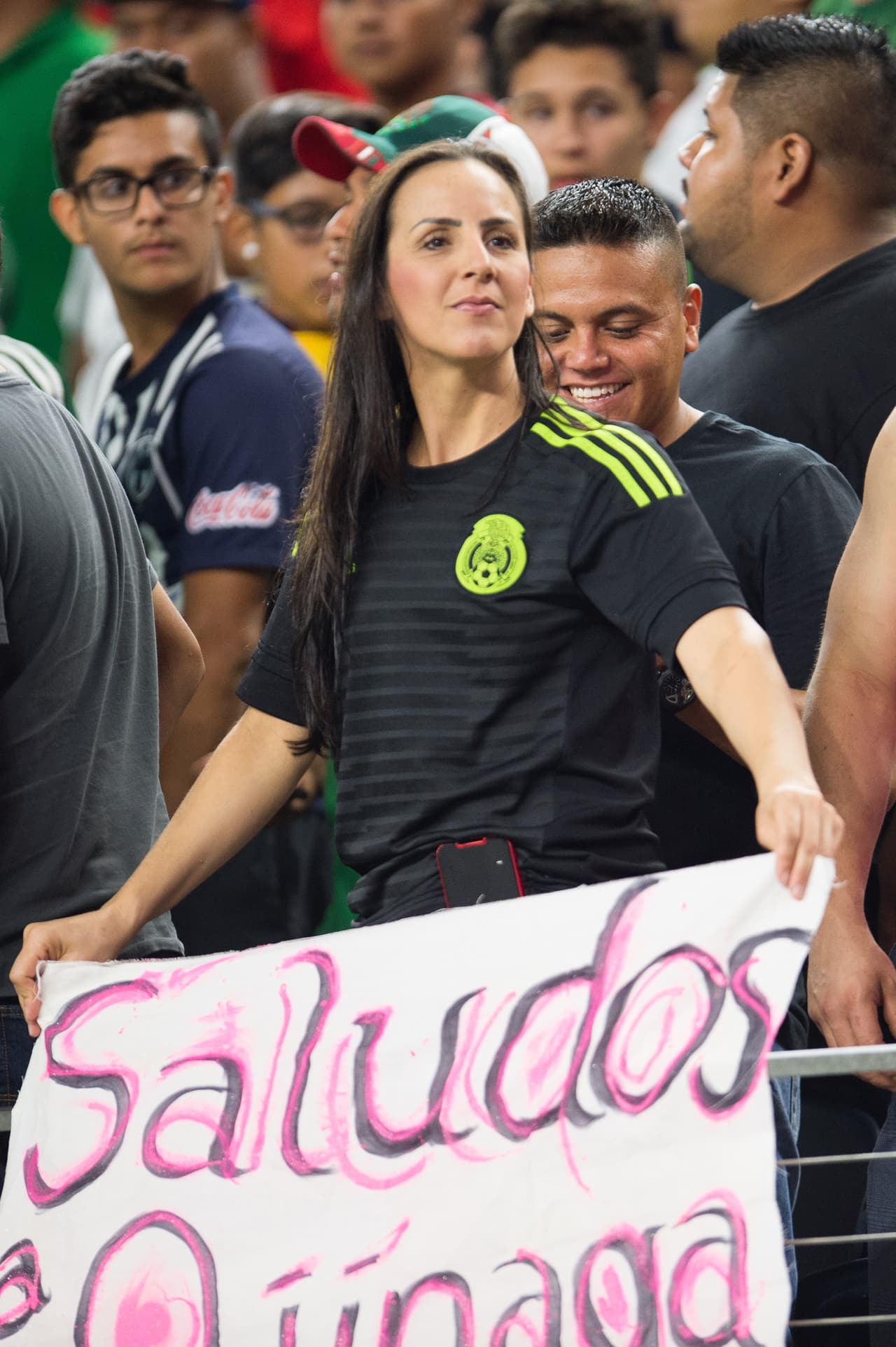 Aficionados argentinos y mexicanos se dieron cita en Dallas para el enfrentamiento de sus equipos