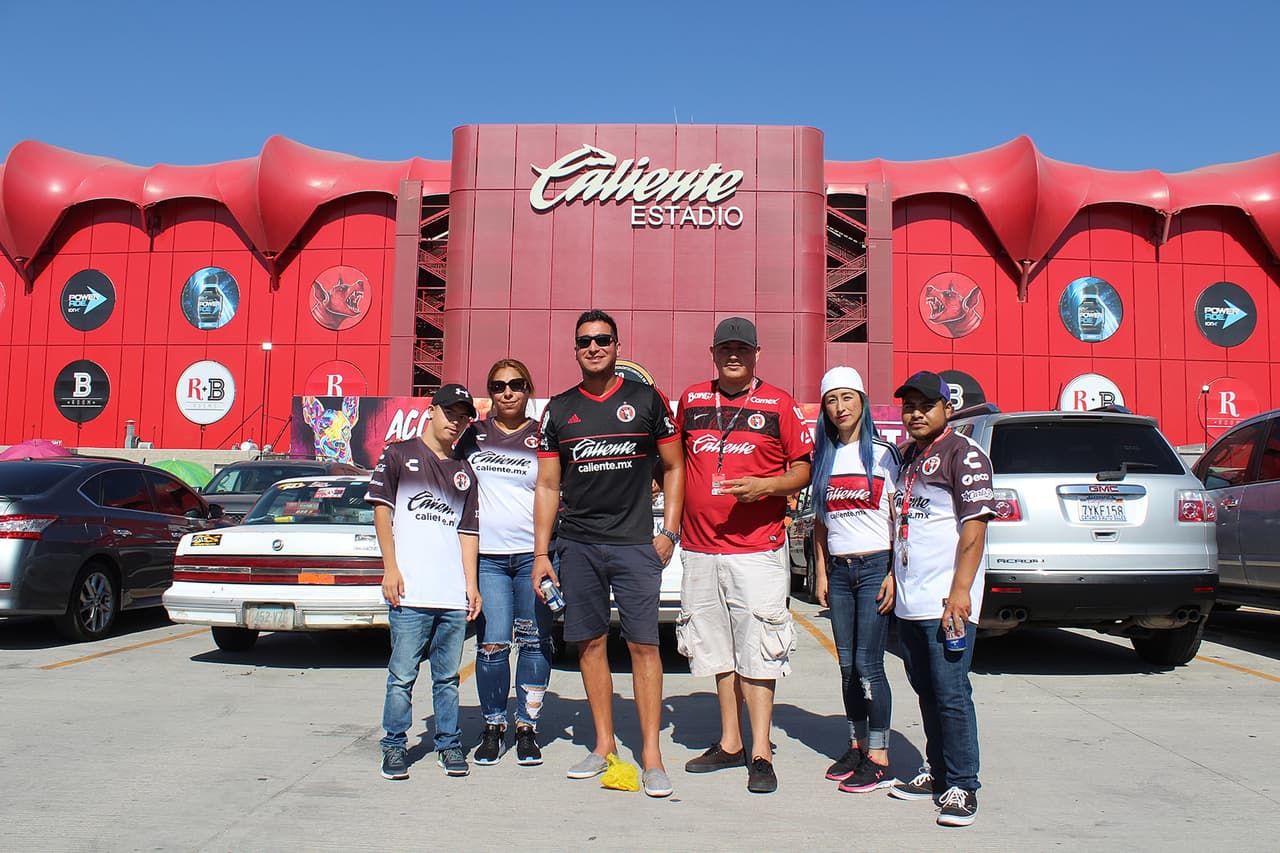 Así se vivió el primer partido del Apertura 2017 en el Estadio Caliente. Aficionados de Xolos y Cruz Azul acudieron en familia a disfrutar de una noche de buen futbol.