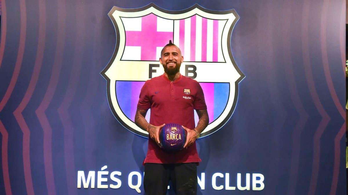 Arturo Vidal llega al Barcelona pedido por el técnico Ernesto Valverde para reemplazar a Paulinho, quien regresó al fútbol de China.