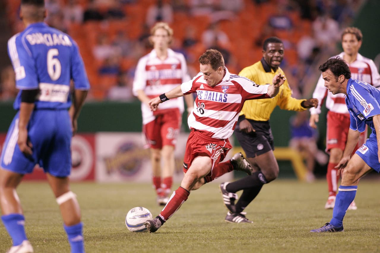 Richard Mullroney - FC Dallas. El intenso defensor jugó para los Toros durante dos temporadas antes de desembarcar y ser uno de los referentes de su máximo rival.