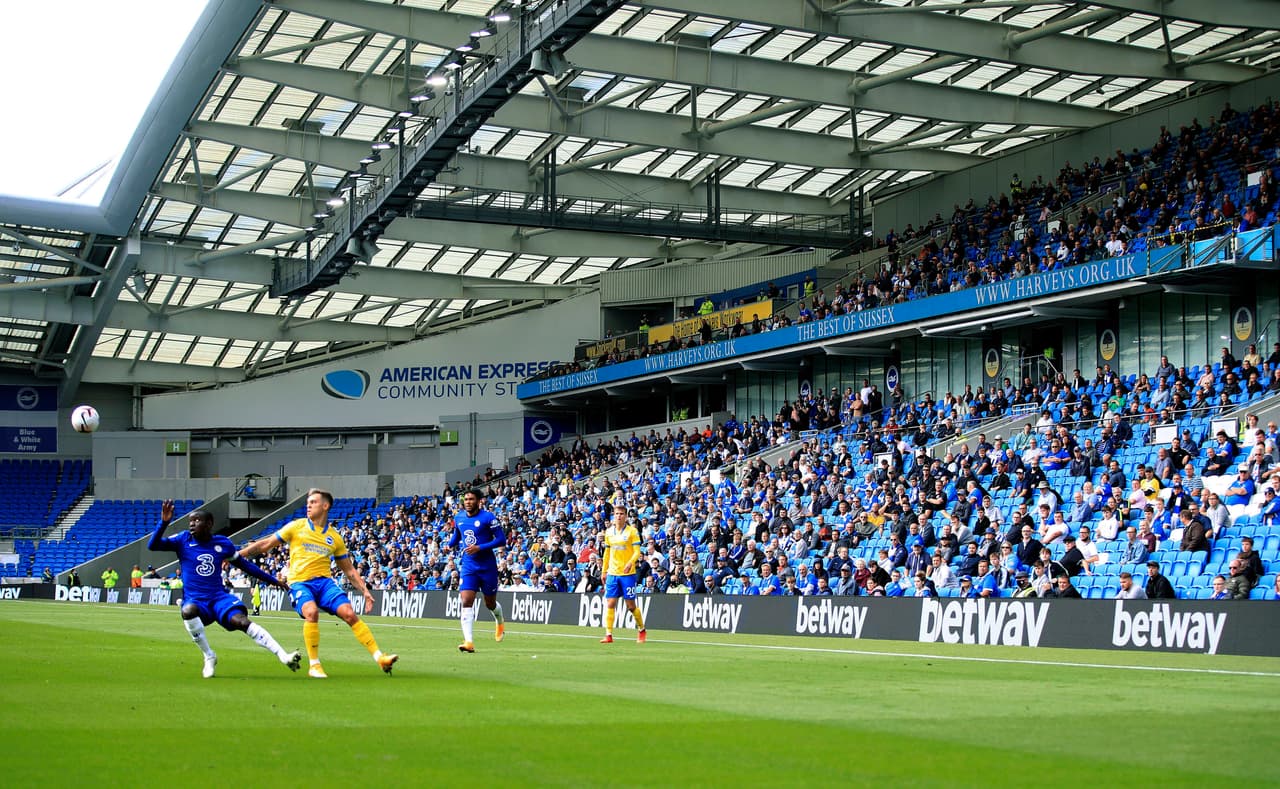 Cerca de 1500 personas pudieron ingresar a Falmer Stadium.