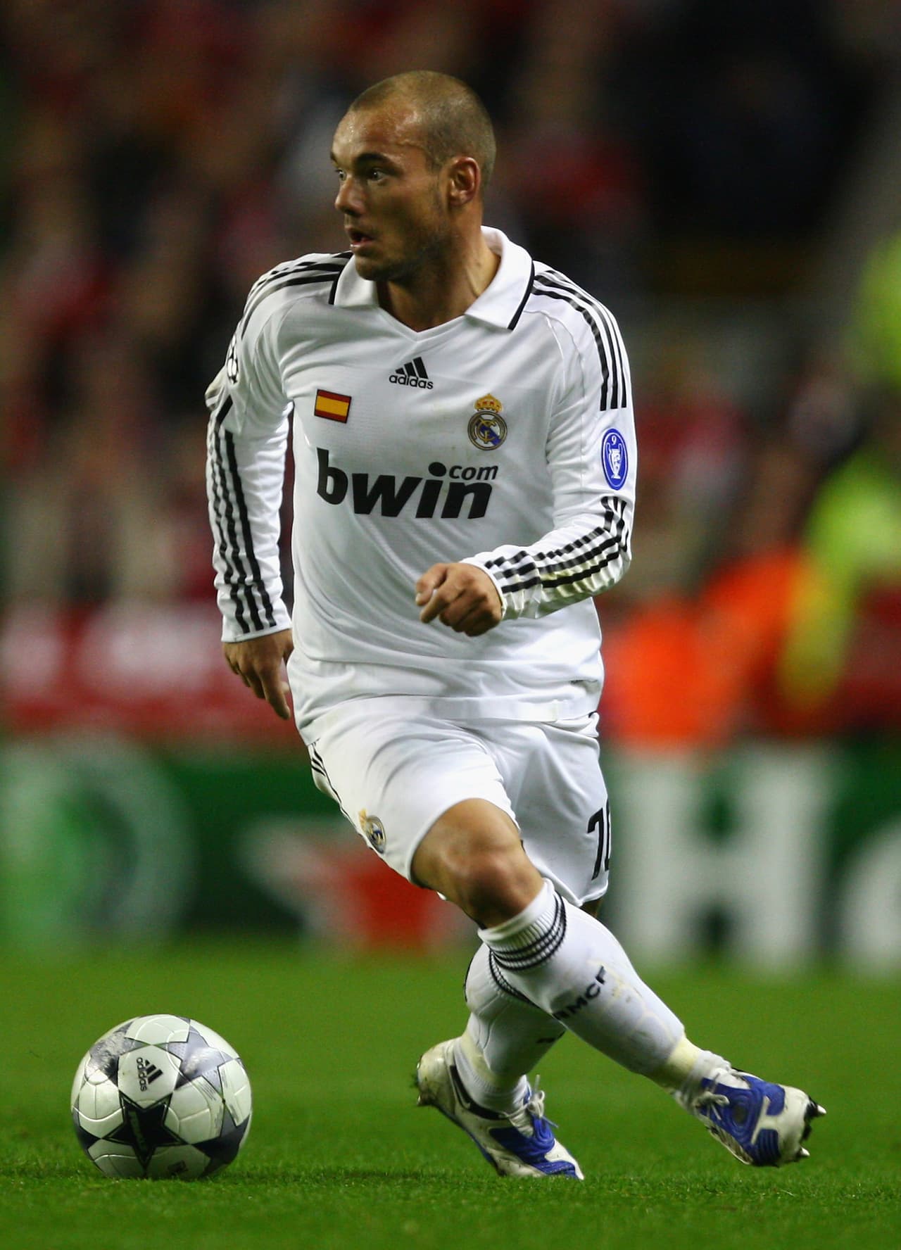 Fue campeón en Holanda, España, Italia y Turquía.
<br>