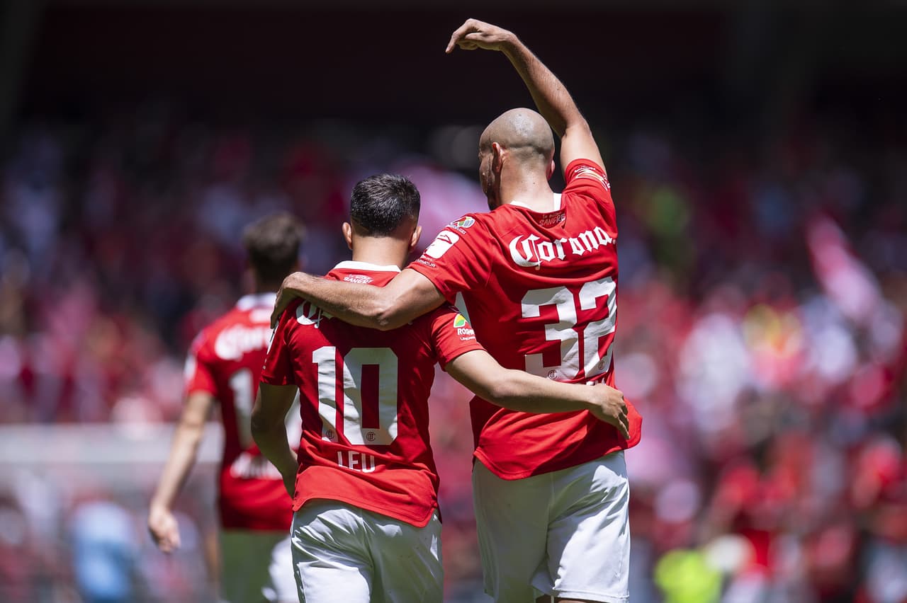 Toluca vino de atrás para vencer a los Xolos con goles de Carlos González, Jean Meneses y Camilo Sanvezzo.