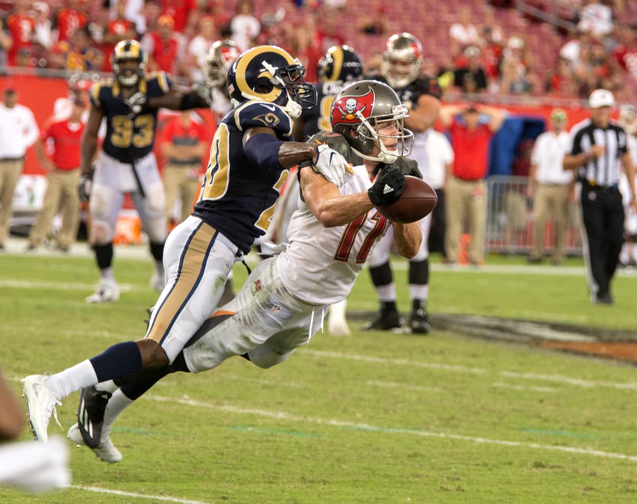 Encuentro cerrado entre los Rams y los 'Bucs', finalmente Los Angeles se llevó el triunfo.