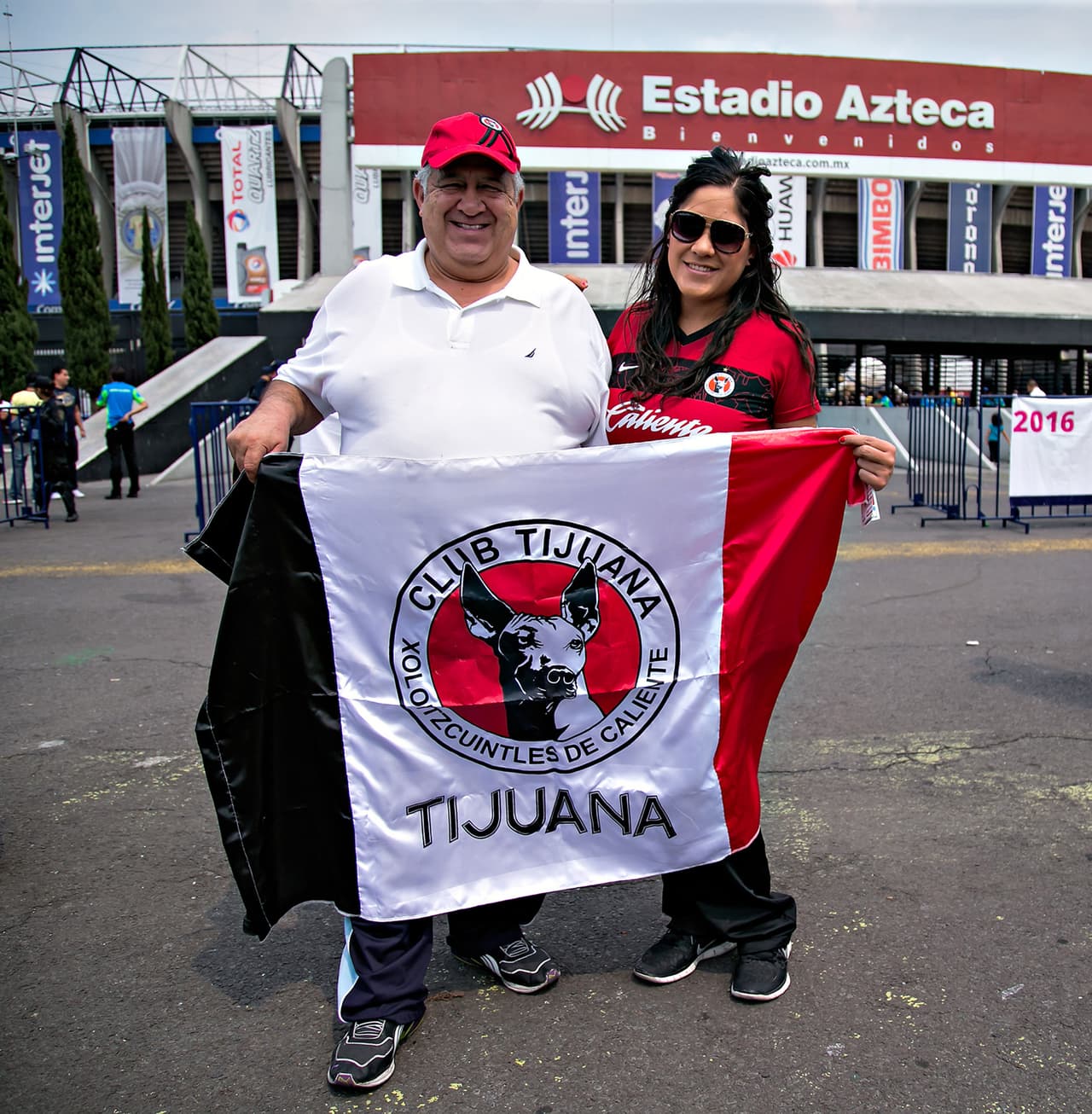 El colorido de la afición en la Jornada 13