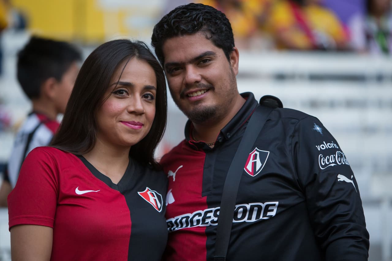 El colorido de la afición en la Jornada 13