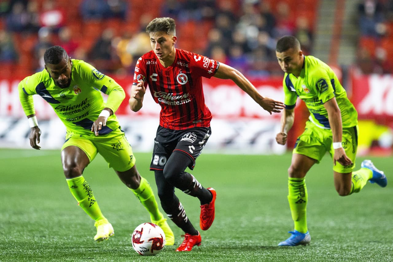 González Pírez (20’) abrió el marcador para los locales. Al 62’ Martín Rodríguez empató el marcador. Colula (78’) hizo el 2-1 y al 82’, Erick Torres puso el 3-1 final por la vía penal. La vuelta se jugará el 18 de febrero.