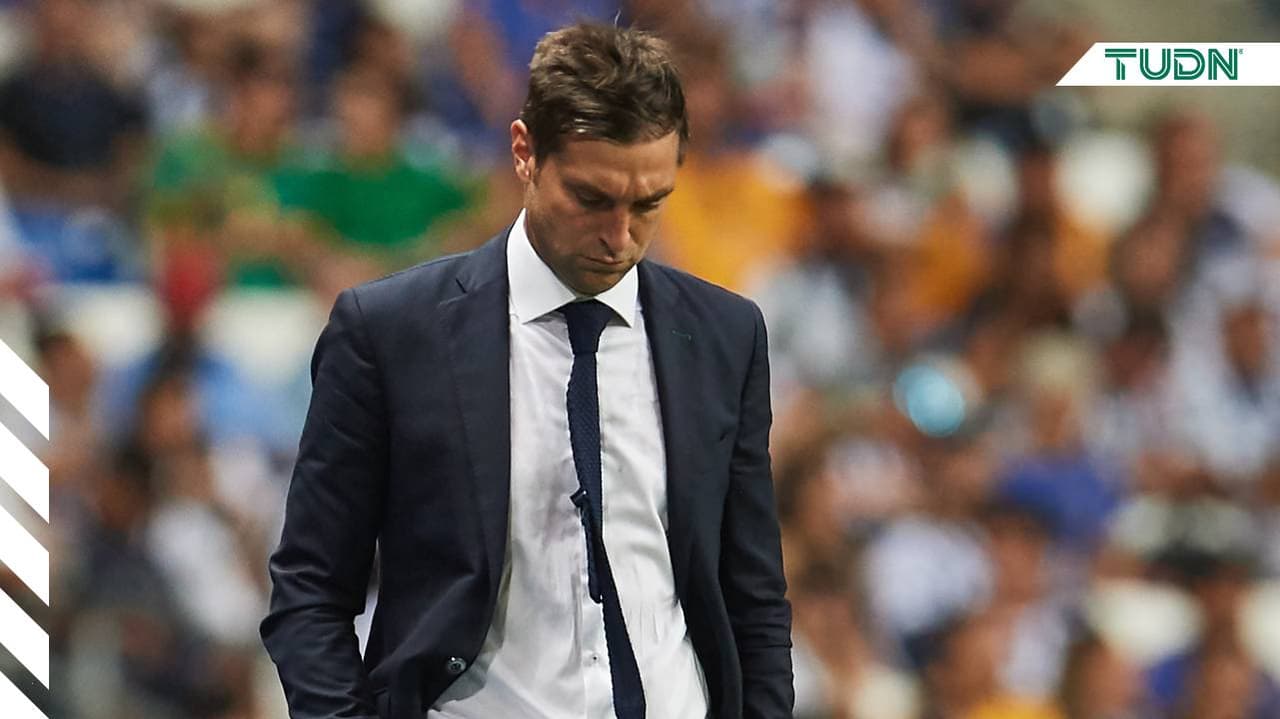 Diego Alonso se reúne con Peláez y Amaury Vergara