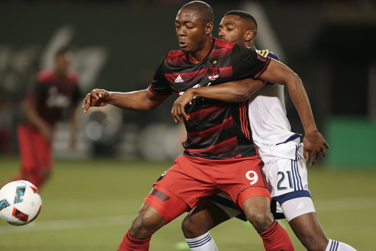 10) FANENDO ADI | Anotó su cuarto gol de la campaña frente al Galaxy, con lo que el nigeriano lidera la tabla de goleo empatado con otros tres jugadores.