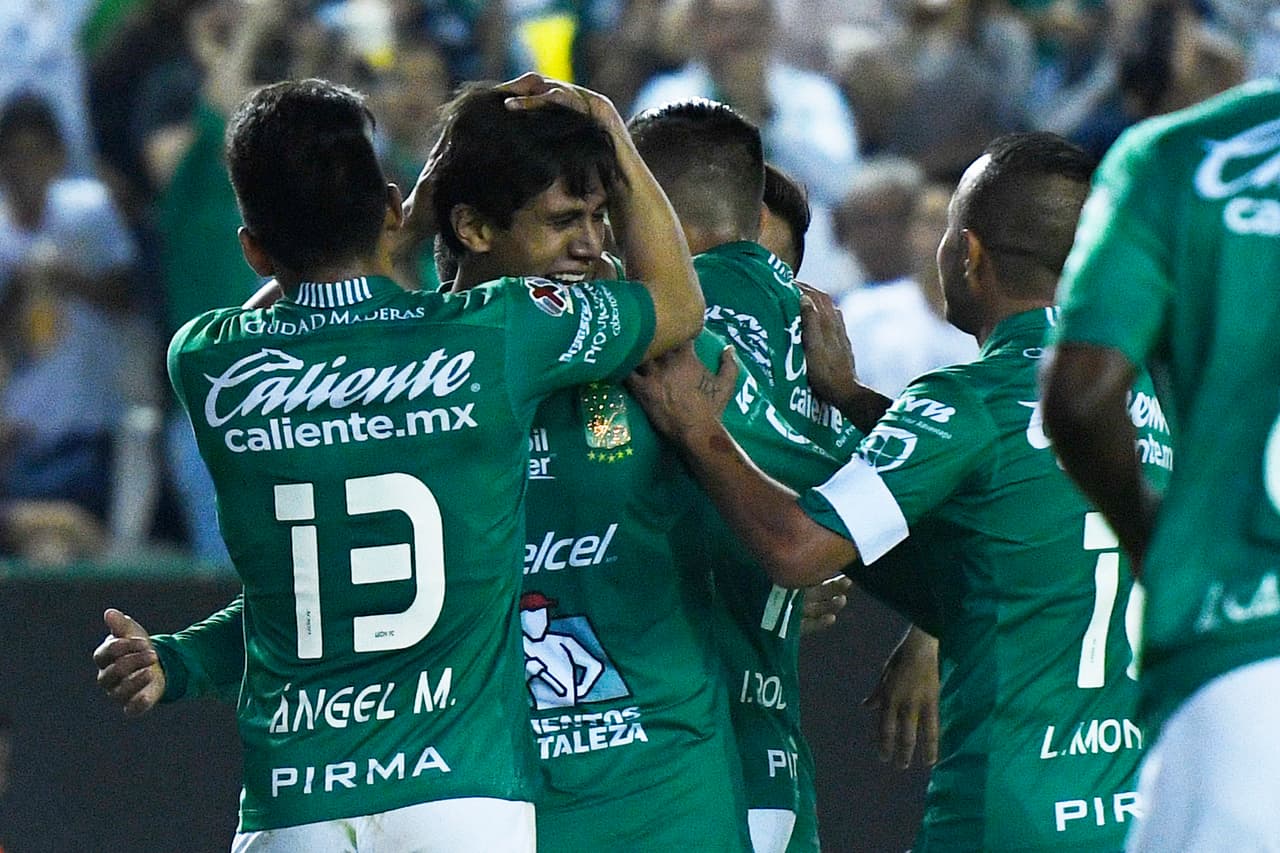 José Macías decretó el segundo tanto para los esmeraldas y llegó a seis anotaciones en la campaña.