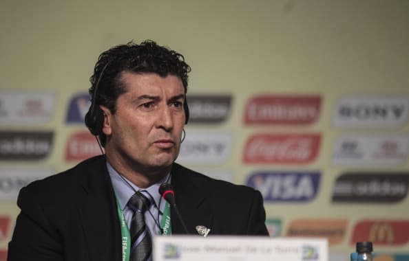 Chepo de la Torre: El mediocampista mexicano vivió su mejor época en 1990, pero su selección fue suspendida por la FIFA, para 1994 no fue contemplado por Miguel Mejía Barón, a pesar de haber jugado parte de la eliminatoria.