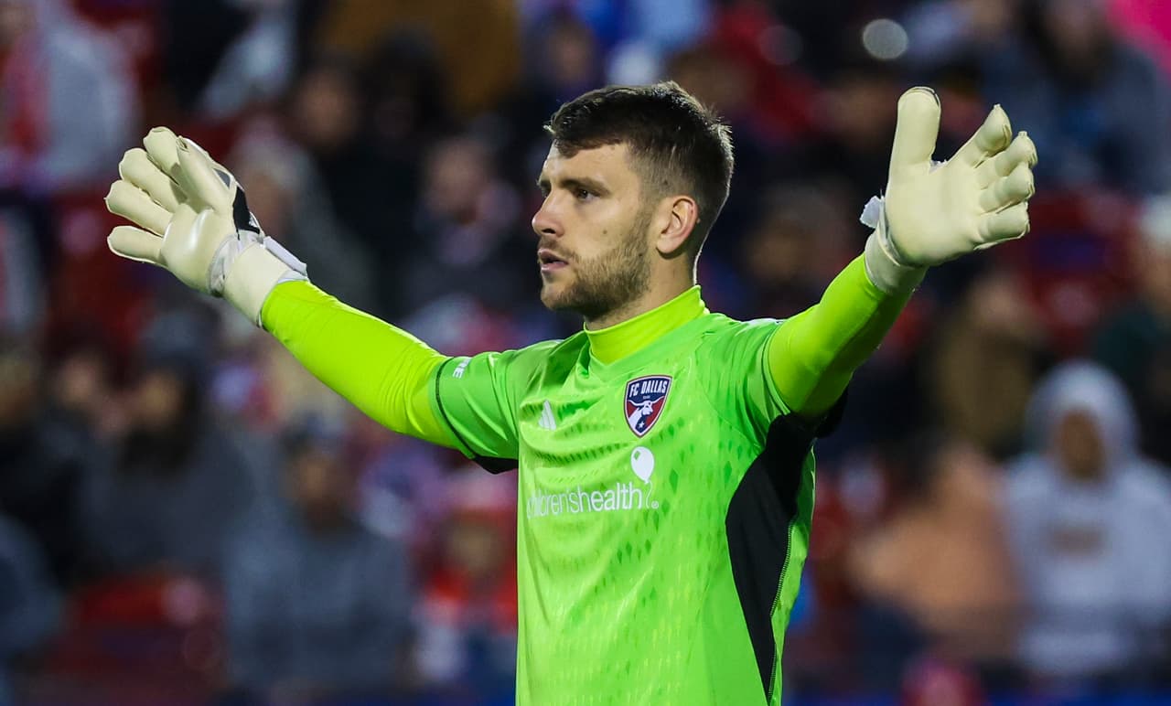 Arquero - MAARTEN PAES (FC Dallas)