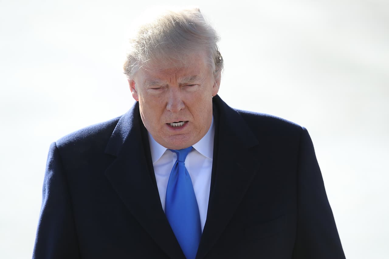 Trump confirma conversaciones con Irán ante tensiones militares