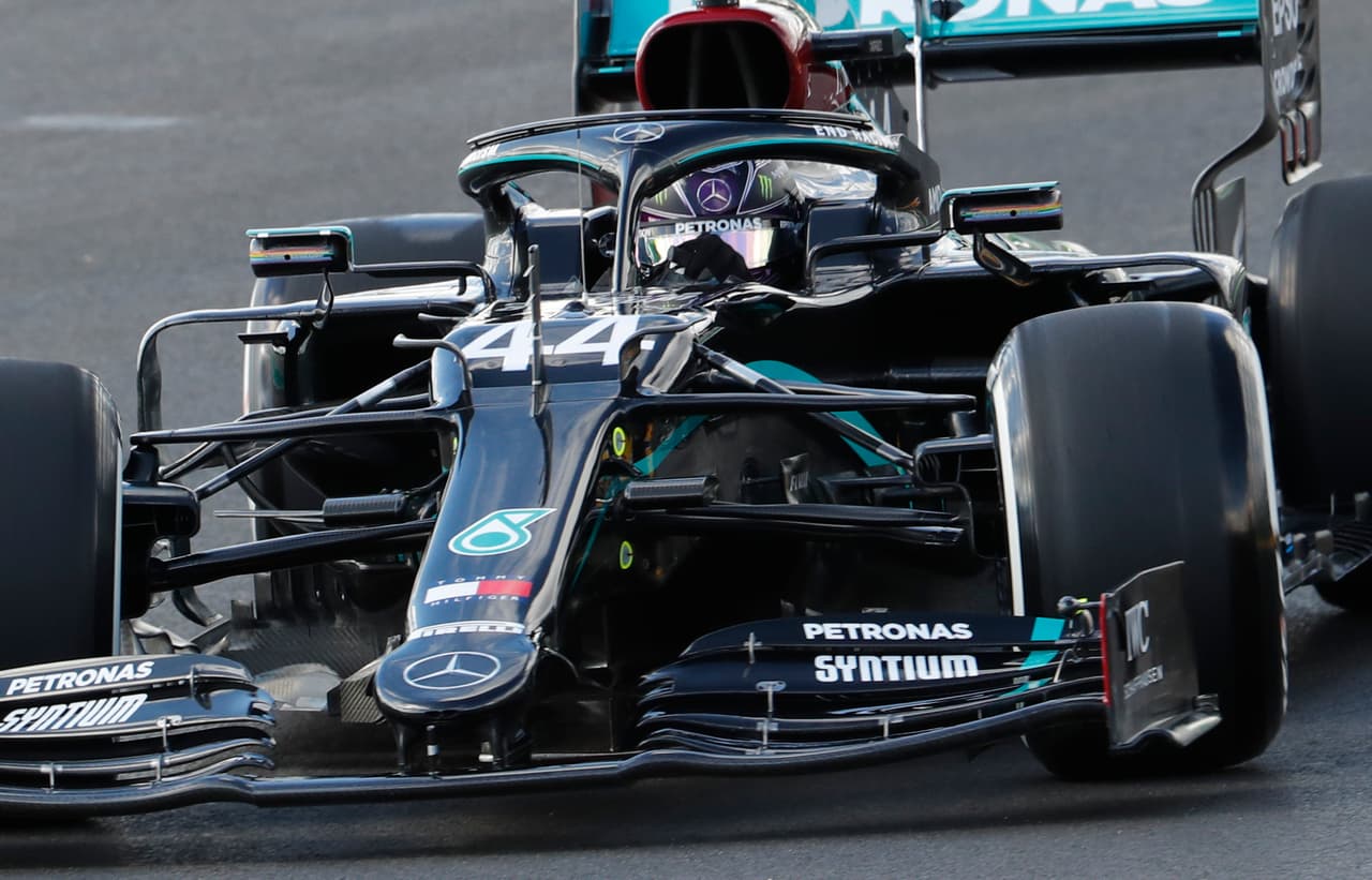 Bottas, Hamilton, Verstappen, Leclerc, Albon, Sainz, Pérez, Raikkonen, Ricciardo y Gasly fueron los 10 mejores en la sesión libre. El Gran Premio de Portugal se correrá el 25 de octubre.