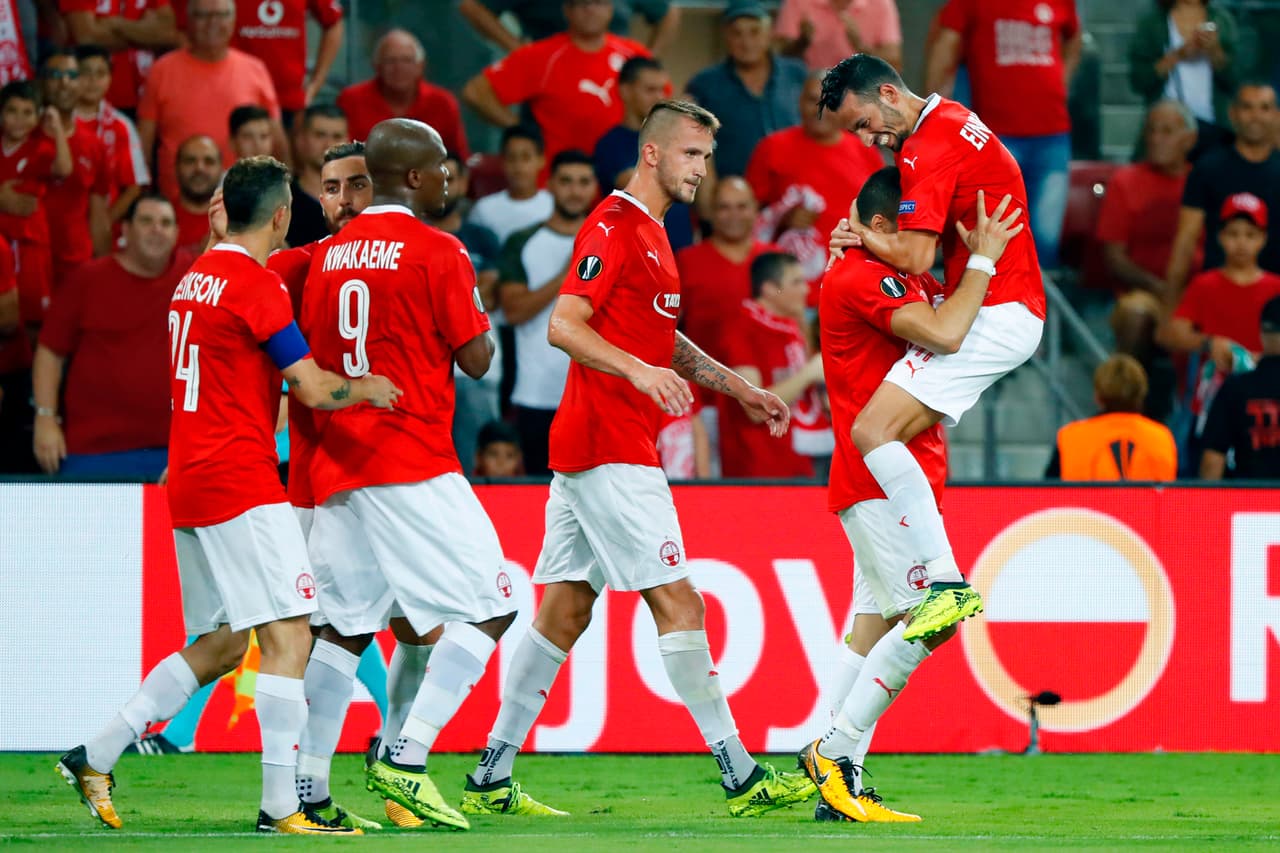 Hapoel Be'er Sheva 2-1 Lugano: luego de su buena presentación en la pasada edición, el equipo israelí inició con pie derecho este curso europeo. Goles de Einbinder y Tzedek, este último quien marcaría también el descuento con un autogol.