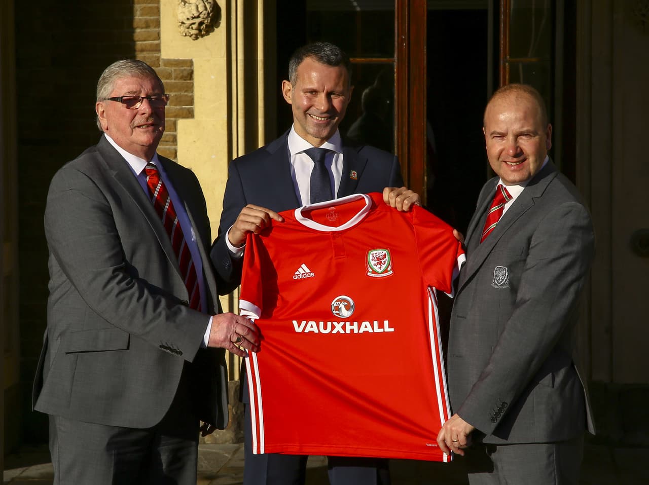 Ryan Giggs será el nuevo entrenador de Gales 