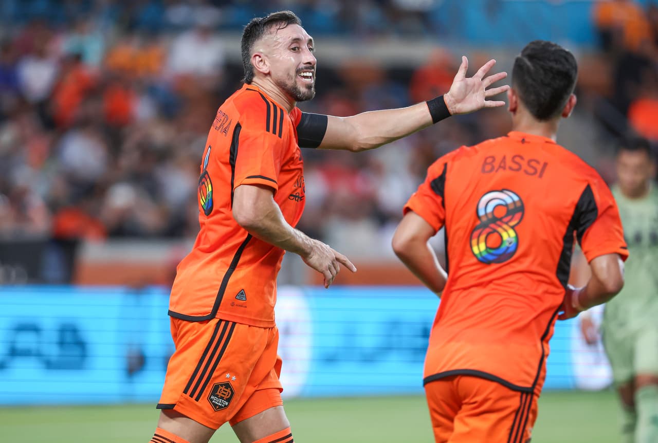Mediocampista - HÉCTOR HERRERA (Houston Dynamo FC)