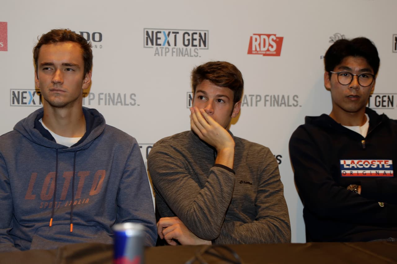 A pesar de ser uno de los mejores del mundo, el ruso Alexander Zverev declinó la invitación y eso le abrió el espacio al italiano y local Gianluigi Quinzi.