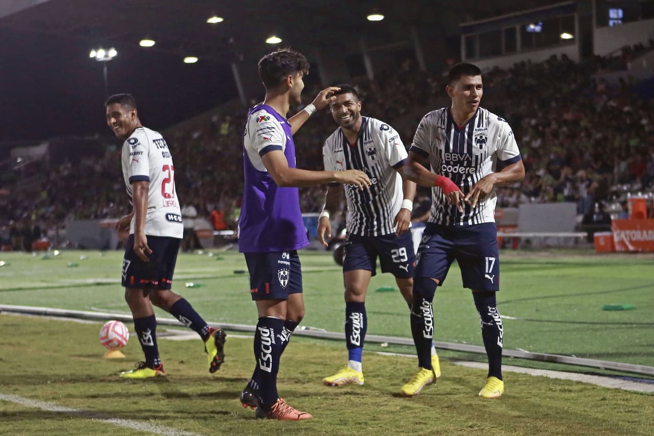 Jesús Gallardo le dio el triunfo a Monterrey ante FC Juárez en los últimos 15 minutos en el inicio de la Jornada 14 para recuperar el liderato del Apertura 2022.