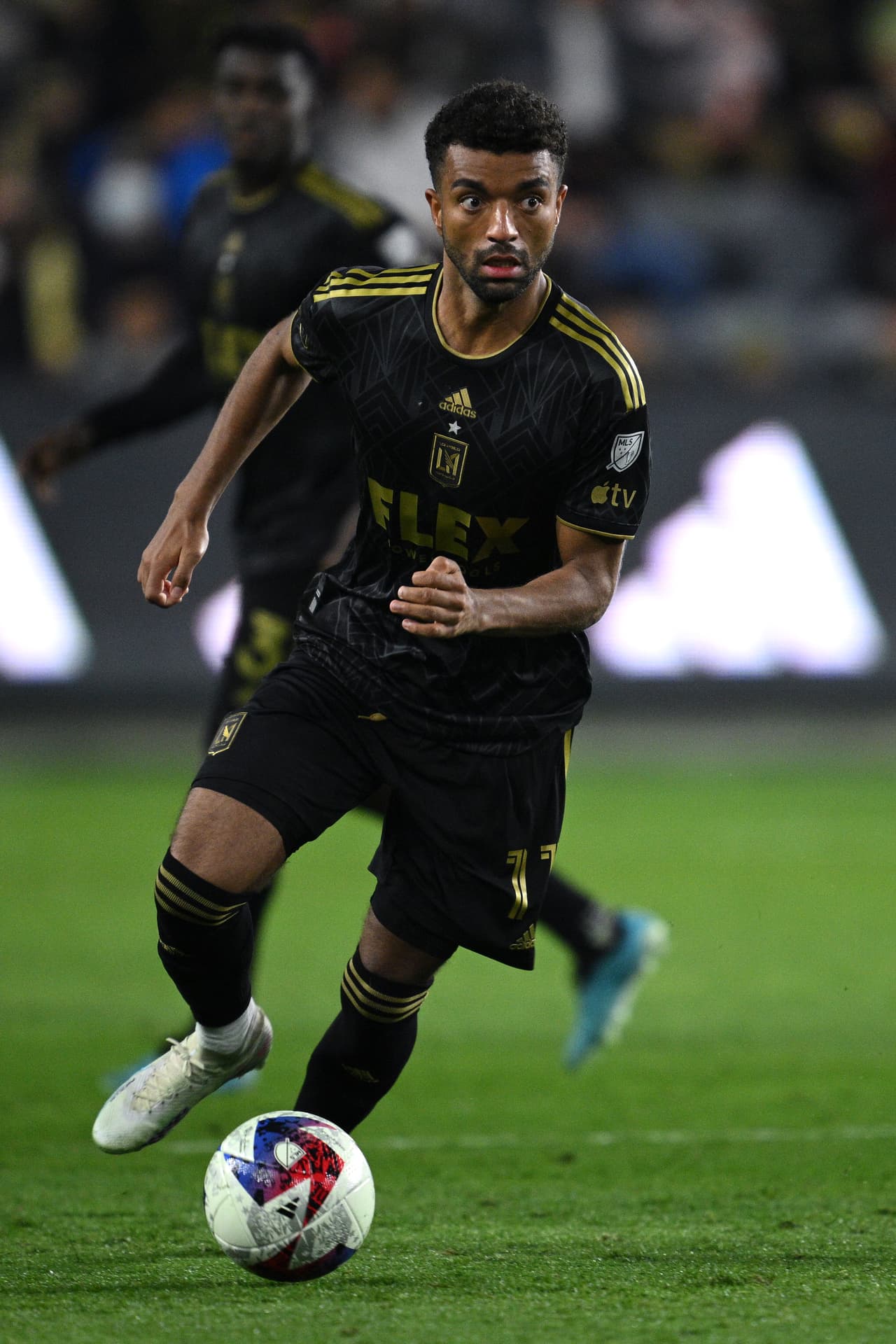 Mediocampista - TIMOTHY TILLMAN (LAFC)