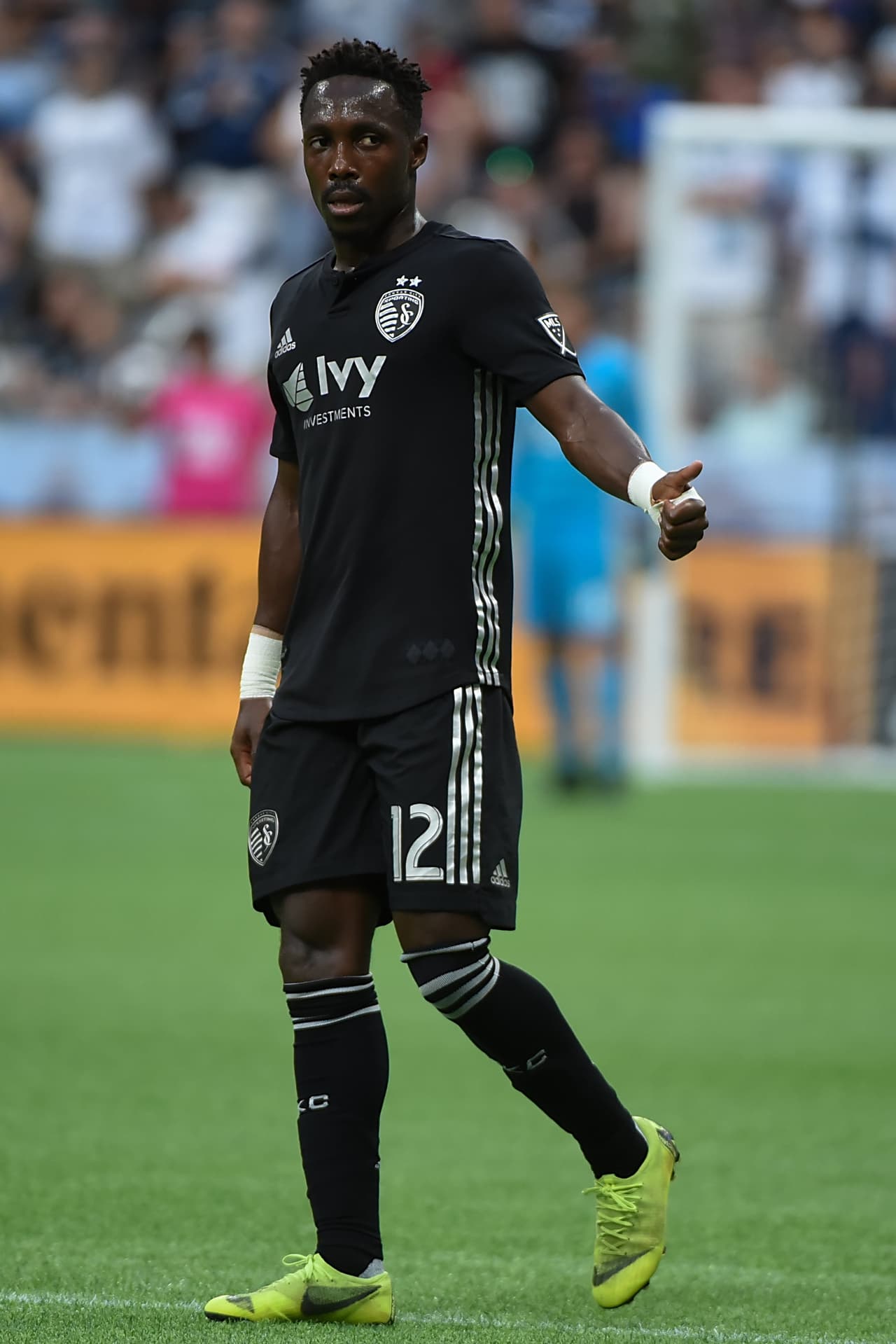 Gerso volvió a dejar grandes momentos de fútbol con un tanto y una asistencia para Sporting Kansas City en la victoria como visitante contra Vancouver Whitecaps.
<br>