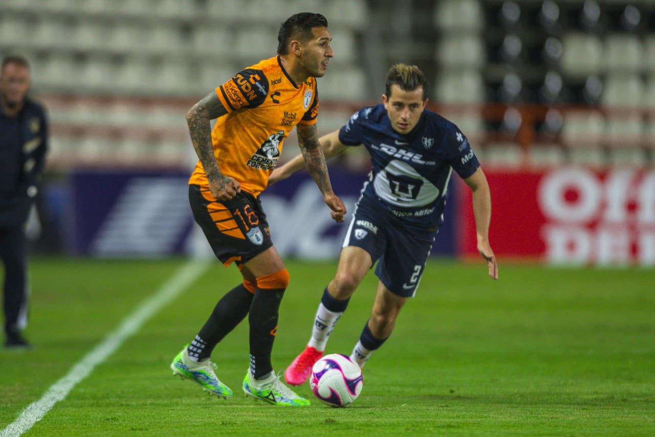 Con goles de Juan Pablo Vigón y Erick Aguirre, Pumas y pachuca no se pueden quedar con la victoria y se conforman con un punto.