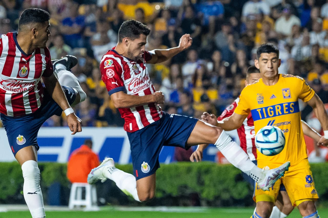 Chivas Rayadas de Guadalajara vuelven a hacerse fuertes de visita y logran su sexta victoria del torneo y arrebata el invicto a Tigres de la UANL en El Volcán tras el partido de la jornada 9 del Clausura 2023.