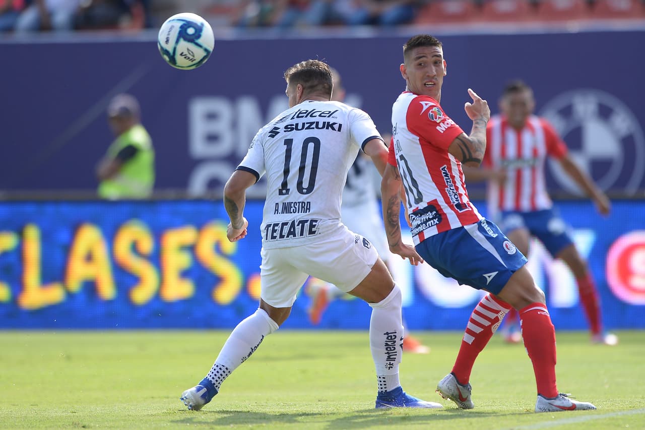 Atlético San Luis debutó en la Liga MX con derrota de 2-0 ante Pumas.