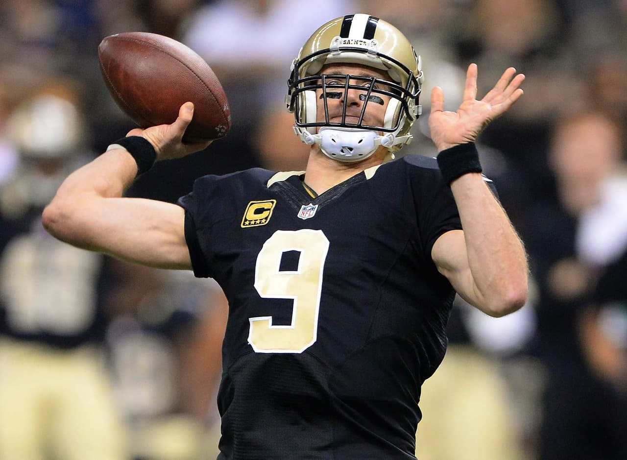 11 - DREW BREES - QB - NEW ORLEANS SAINTS - Salario en 2016: 20 millones de dólares - Tiene vigente un contrato de 5 años por 100 millones, con 40 millones garantizados.