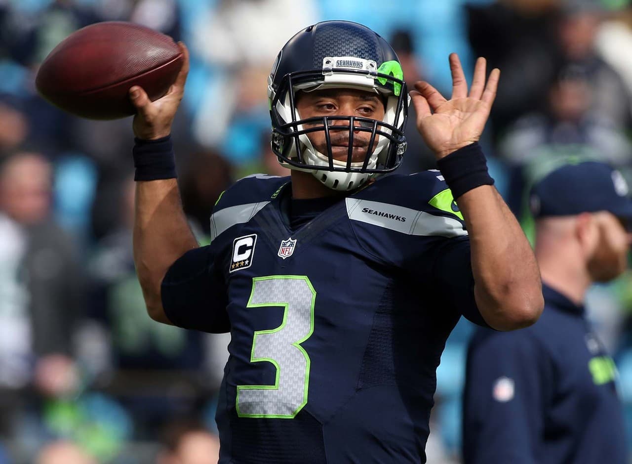4 - RUSSELL WILSON - QB - SEATTLE SEAHAWKS - Salario en 2016: 21.9 millones de dólares - Tiene vigente un contrato de 4 años por 87.6 millones, con 61.5 millones garantizados.