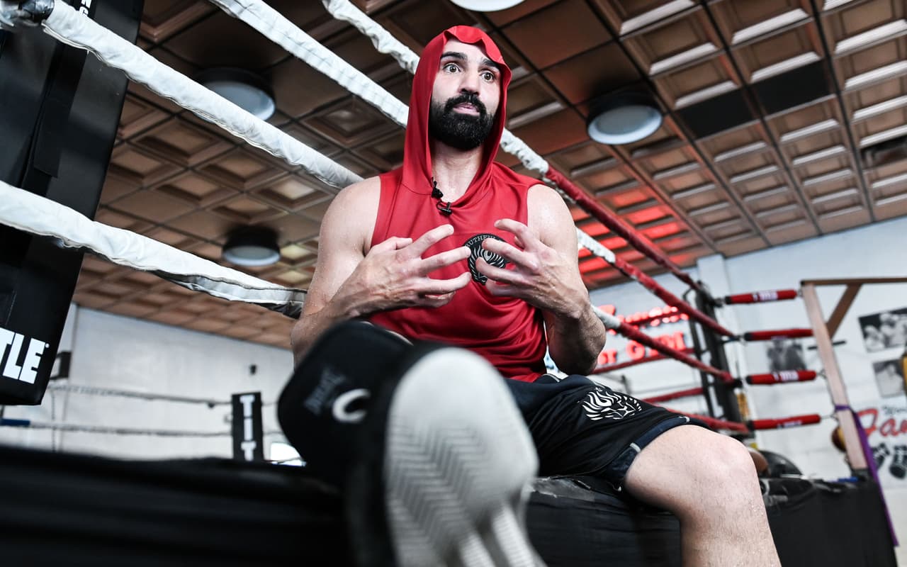 Paul Malignaggi y Artem Lobov finalmente podrán arreglar sus diferencias en el entarimado del 'boxeo en esteroides', Bare Knuckle Fighting Championship, este sábado en Florida.