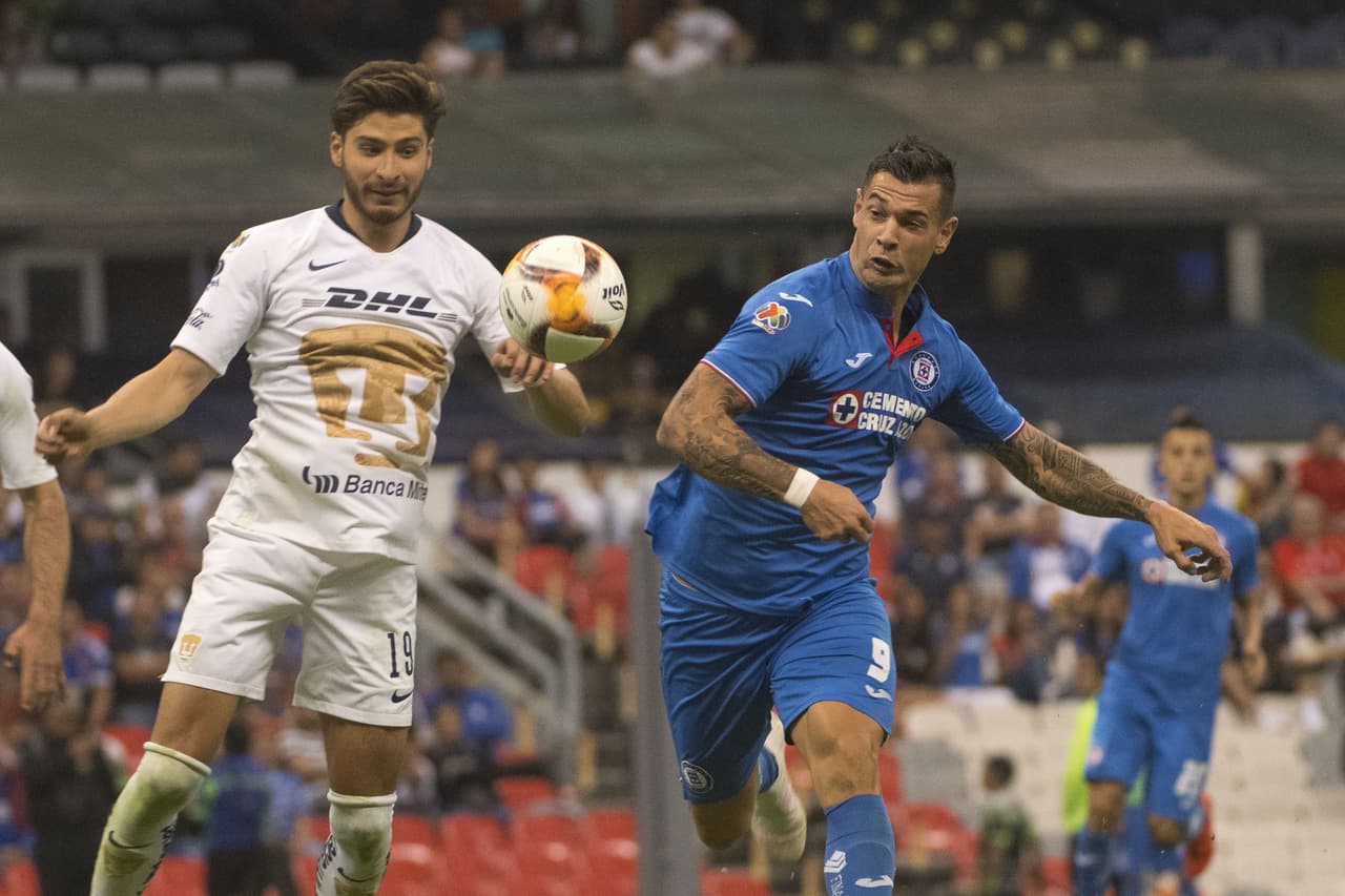 El saldo de los últimos diez enfrentamientos es de dos victorias para los universitarios, cinco para los de La Noria y tres empates.