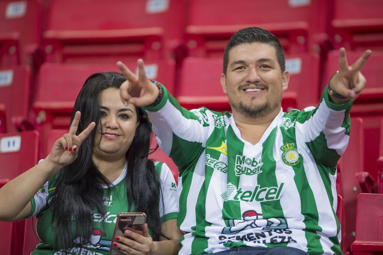 Los colores de Chivas de Guadalara y de León encontraron la alegría de los hinchas como su mejor lugar para vivir la fiesta de la Jornada 16 del Clausura 2019.