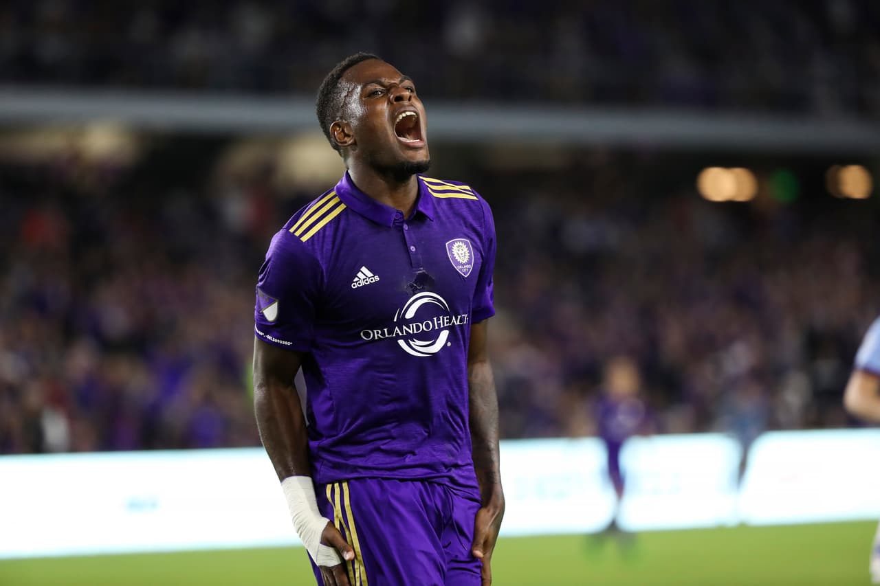 LA BANCA- Cyle Larin le dio el triunfo a Orlando City sobre New York City FC en su nuevo estadio.