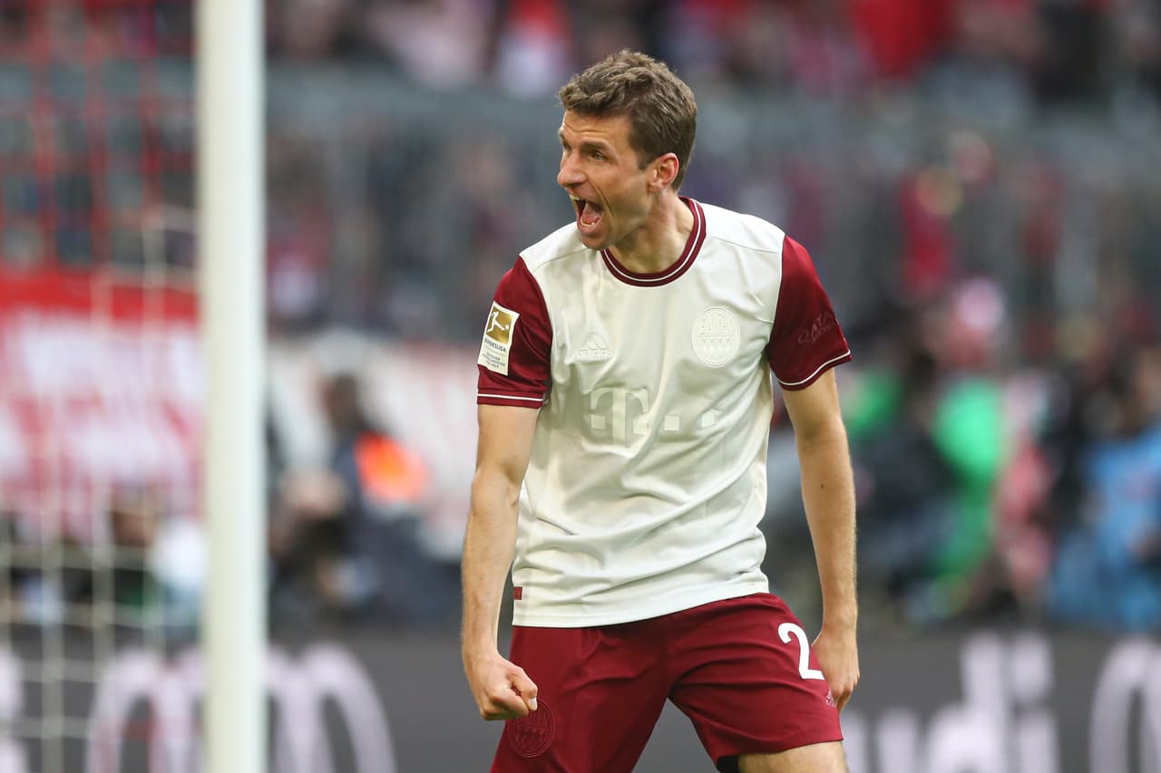 Muller ha ganado la Bundesliga ocho veces, la Copa de Alemania cinco ocasiones, la Champions League, Super Copa de la UEFA y el Mundial de Clubes de la FIFA, todo con el Bayern.